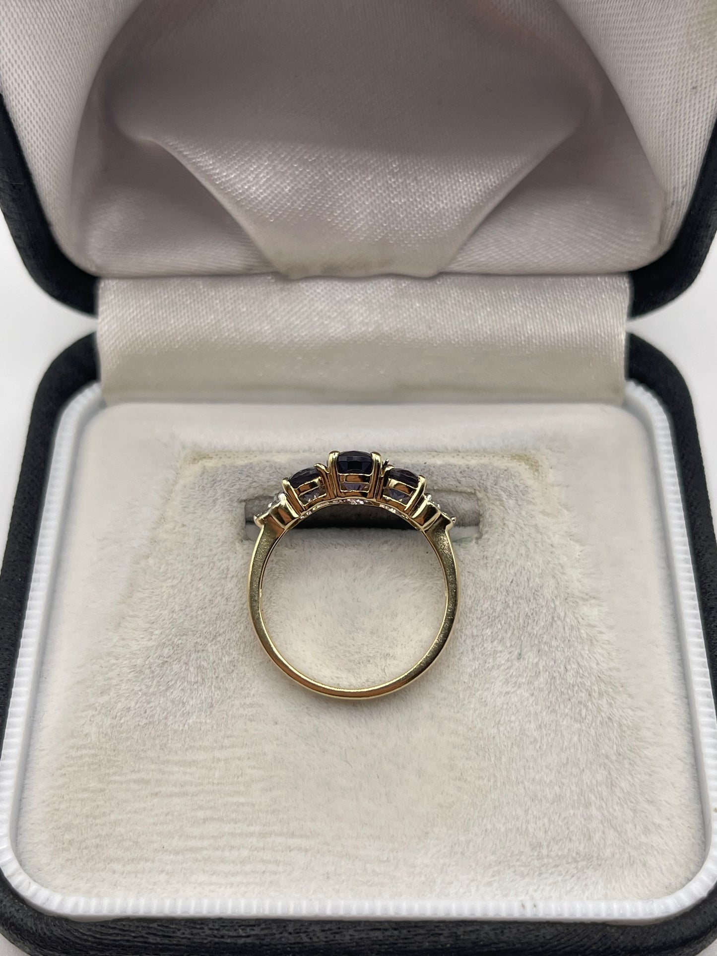 9ct gold blueberry quartz and diamond ring