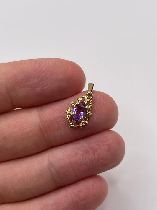 9ct gold amethyst pendant