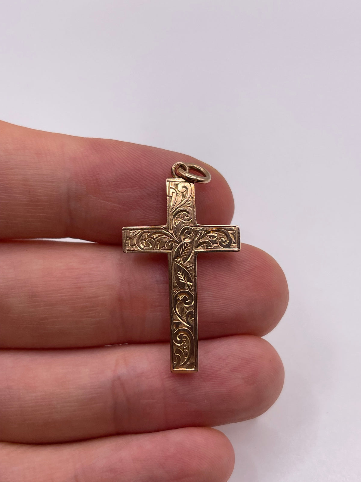 9ct rose gold cross pendant