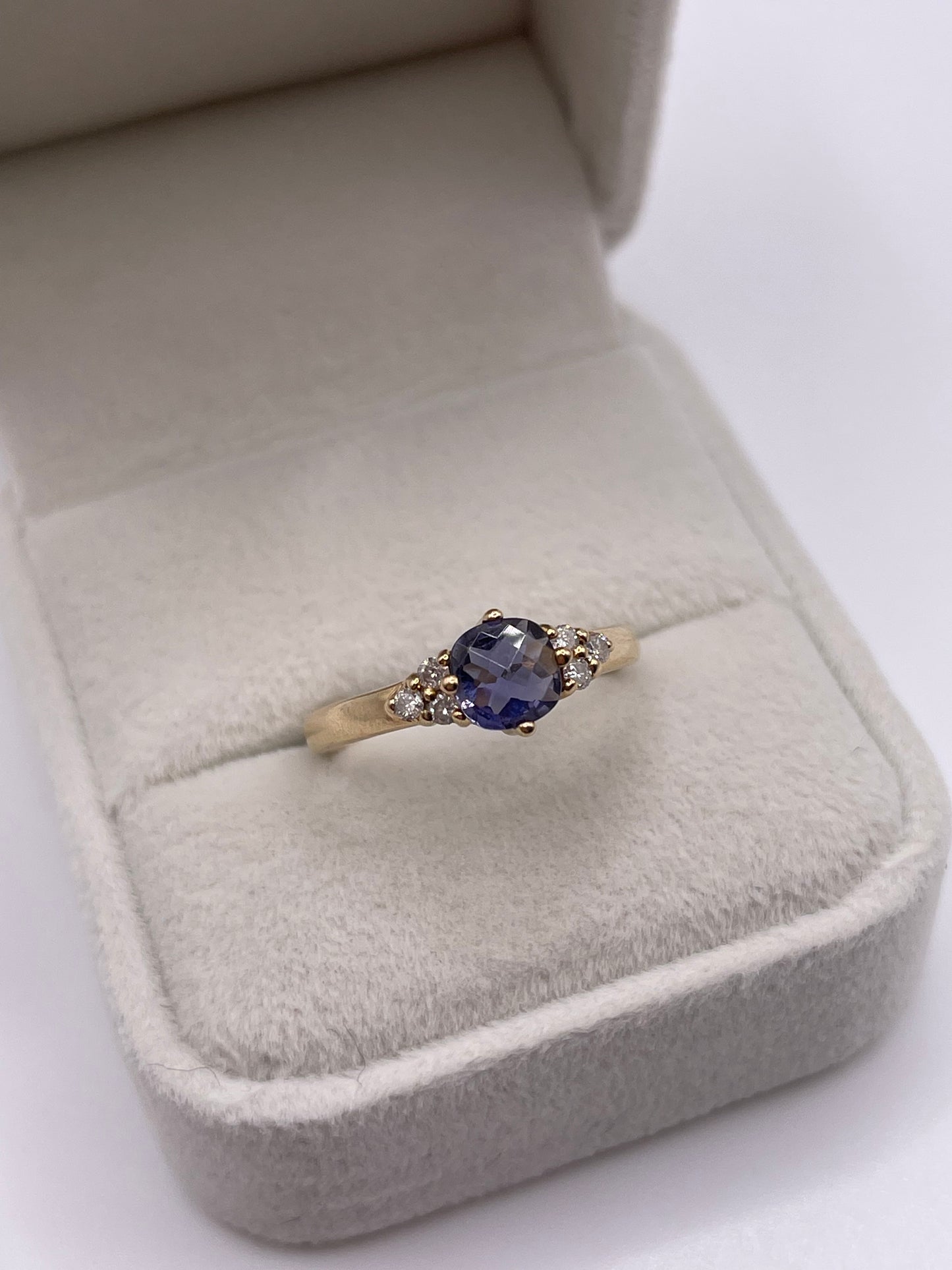 9ct gold iolite and diamond ring