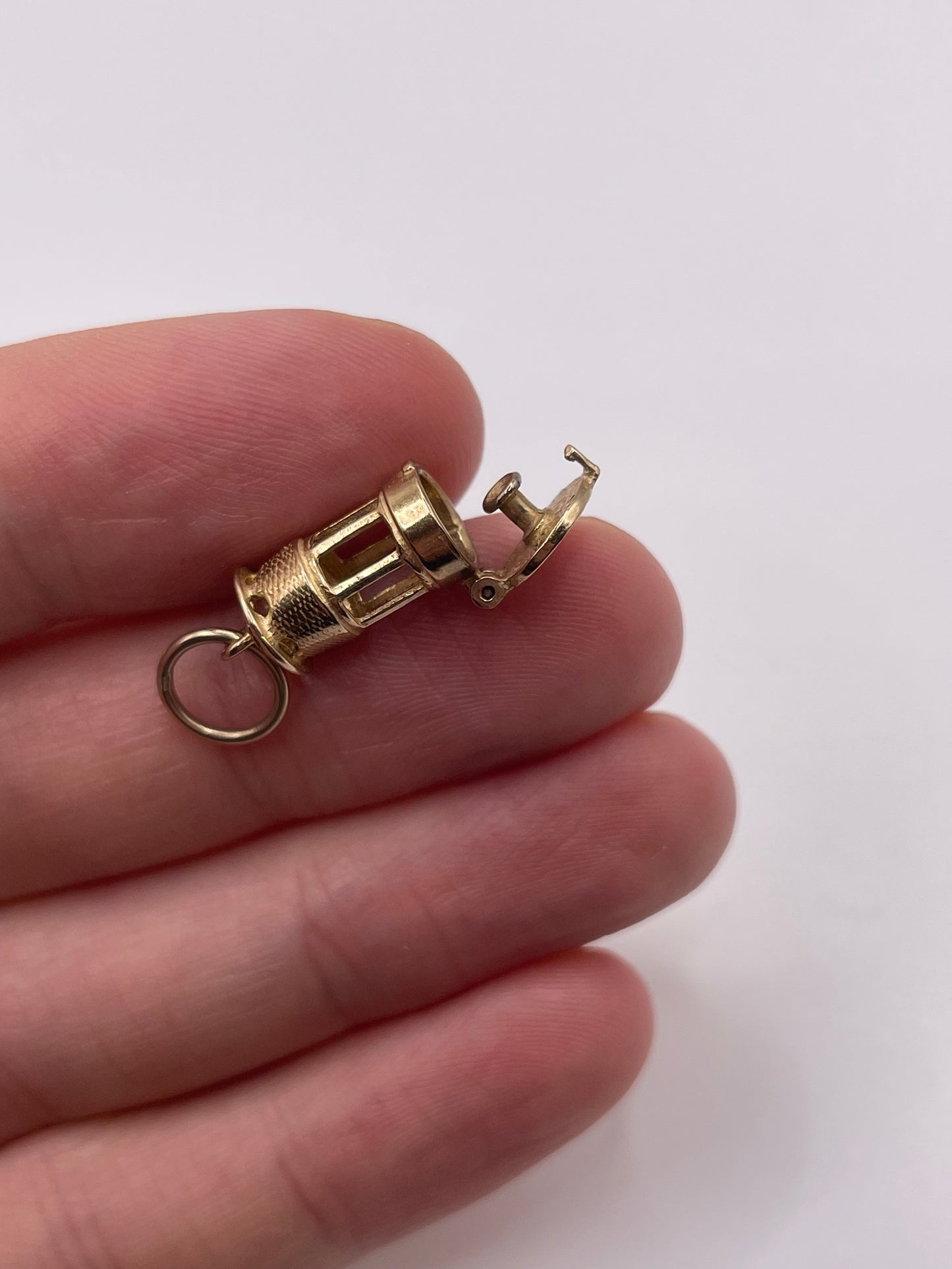 9ct gold miners lamp charm