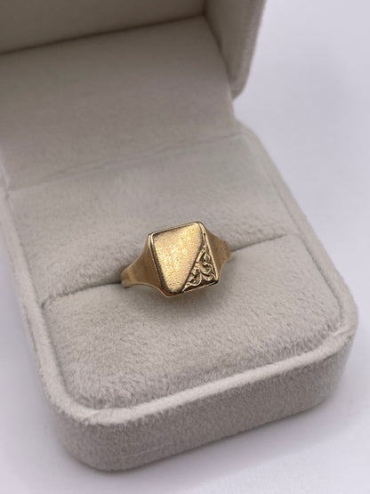 9ct gold signet ring
