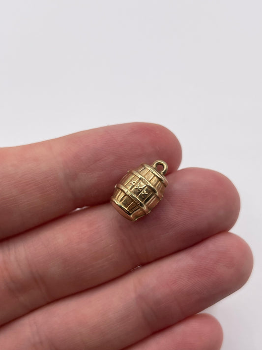 9ct gold barrel charm