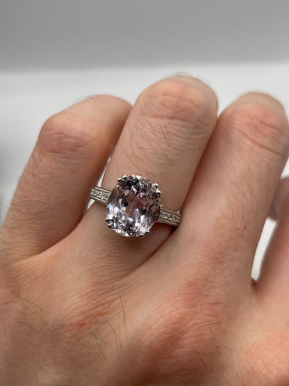9ct white gold kunzite and diamond ring