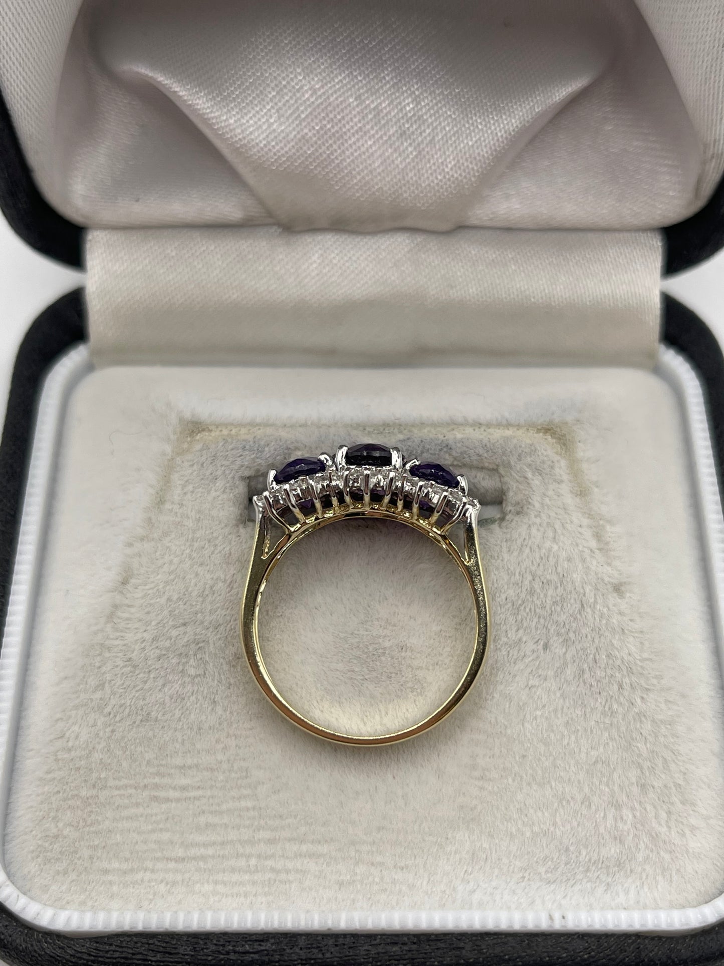 9ct gold amethyst and diamond ring
