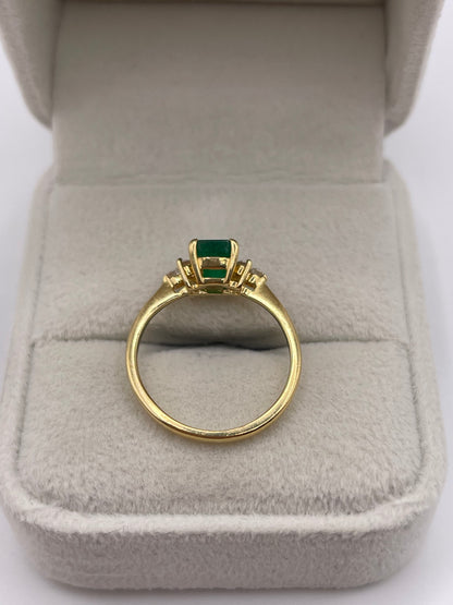18ct gold emerald and diamond ring