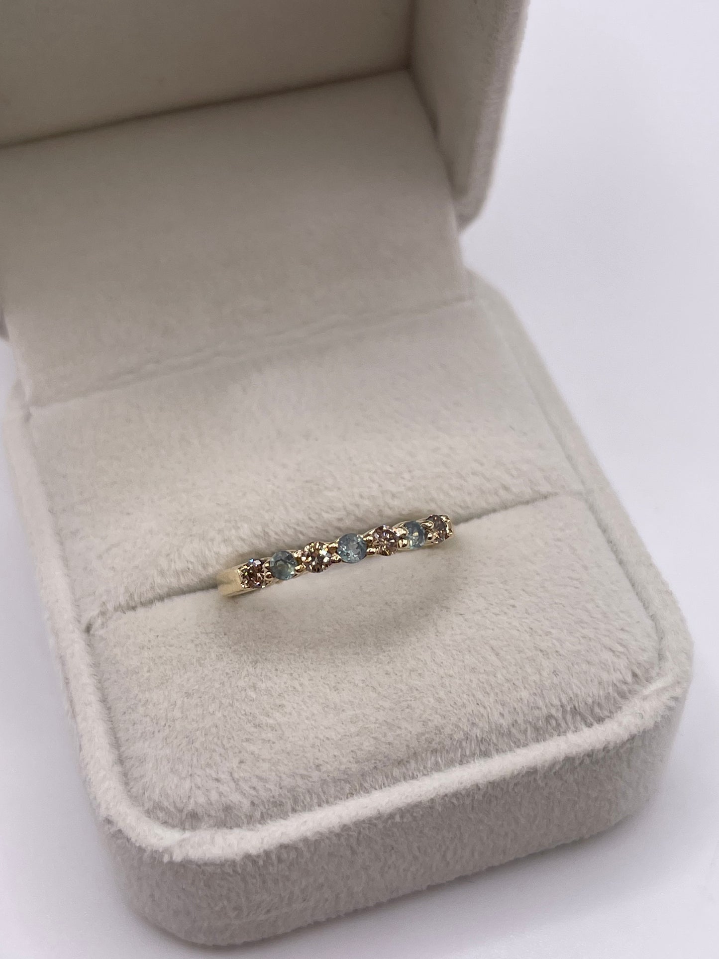 9ct gold alexandrite and diamond ring