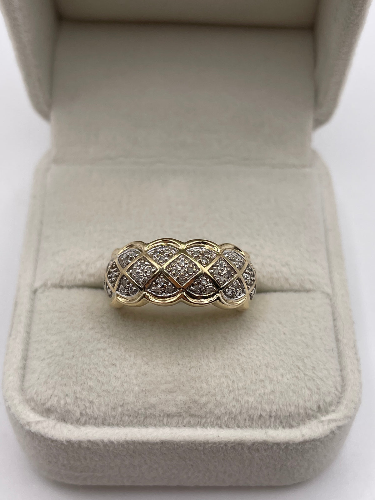 9ct gold diamond cluster ring