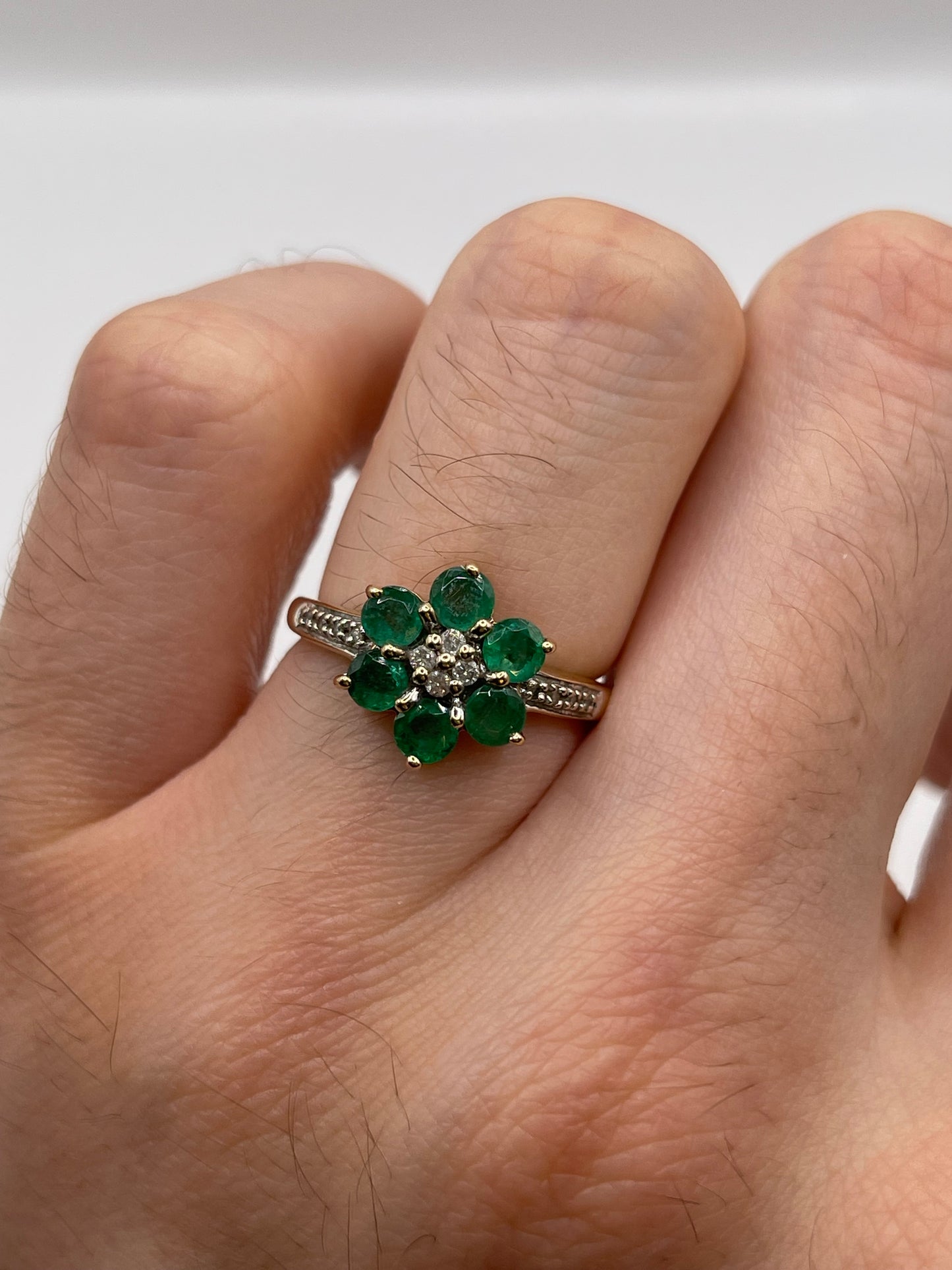 9ct gold emerald and diamond ring