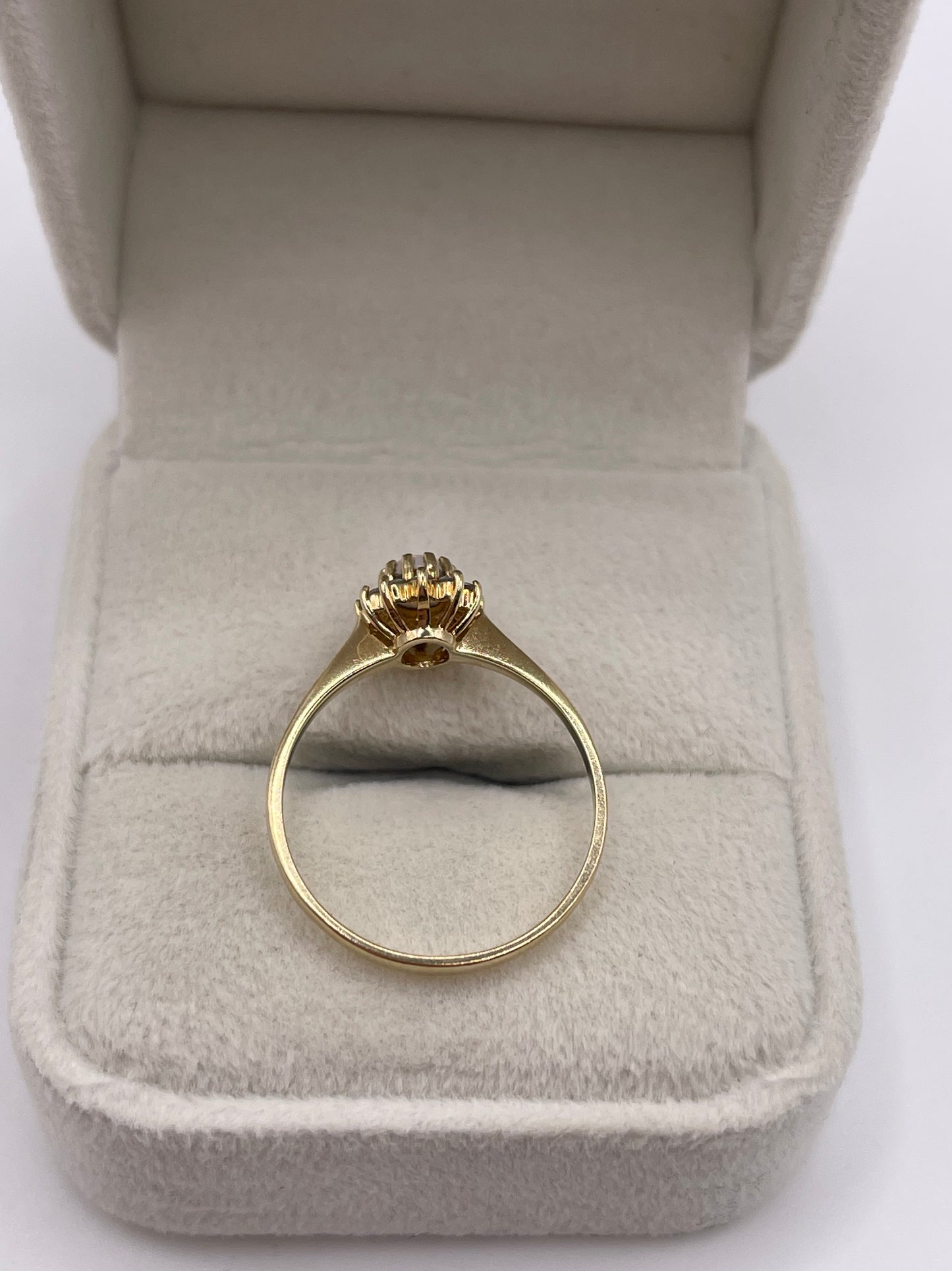 9ct gold opal and diamond ring