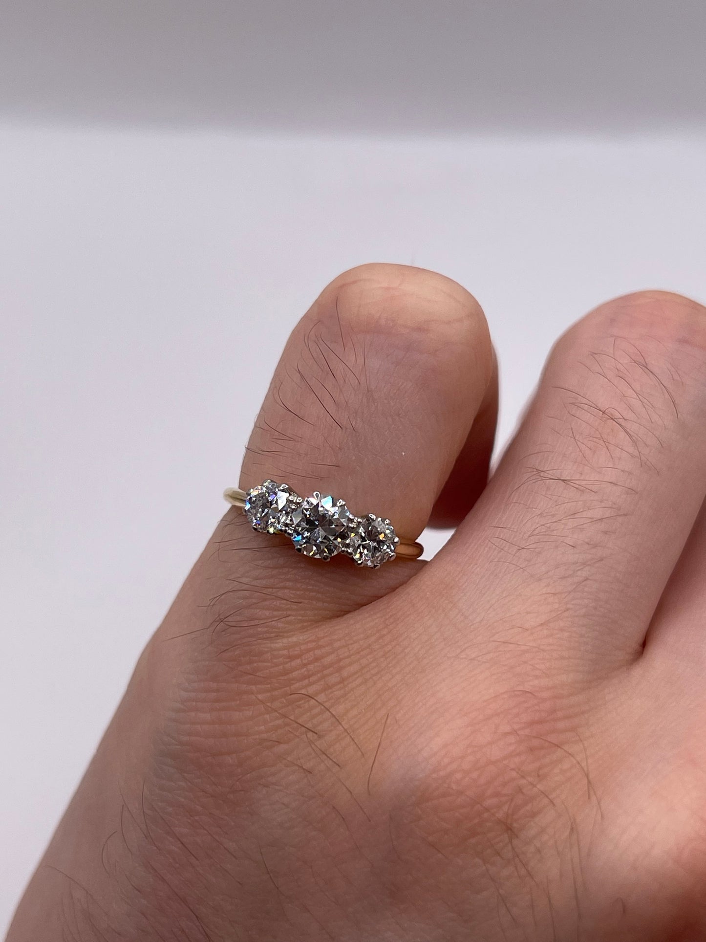 18ct gold 1ct 3 stone diamond ring