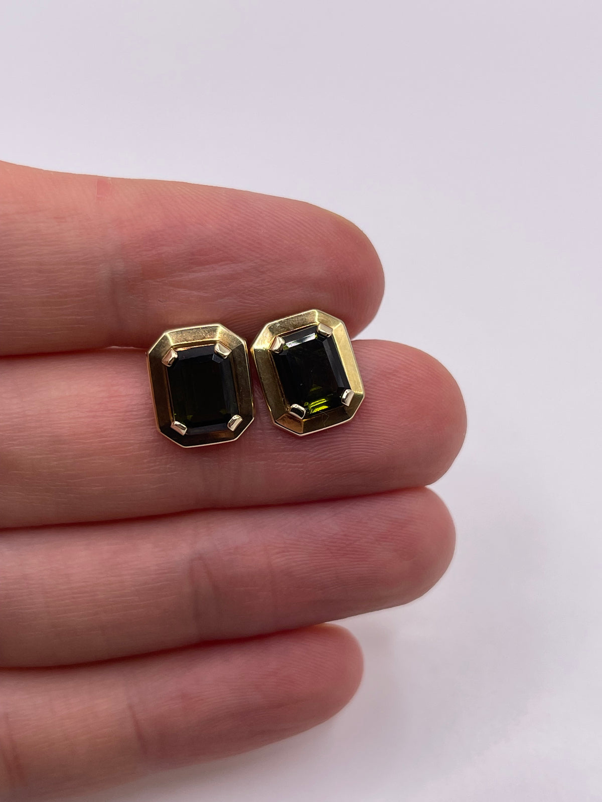 8ct gold tourmaline earrings