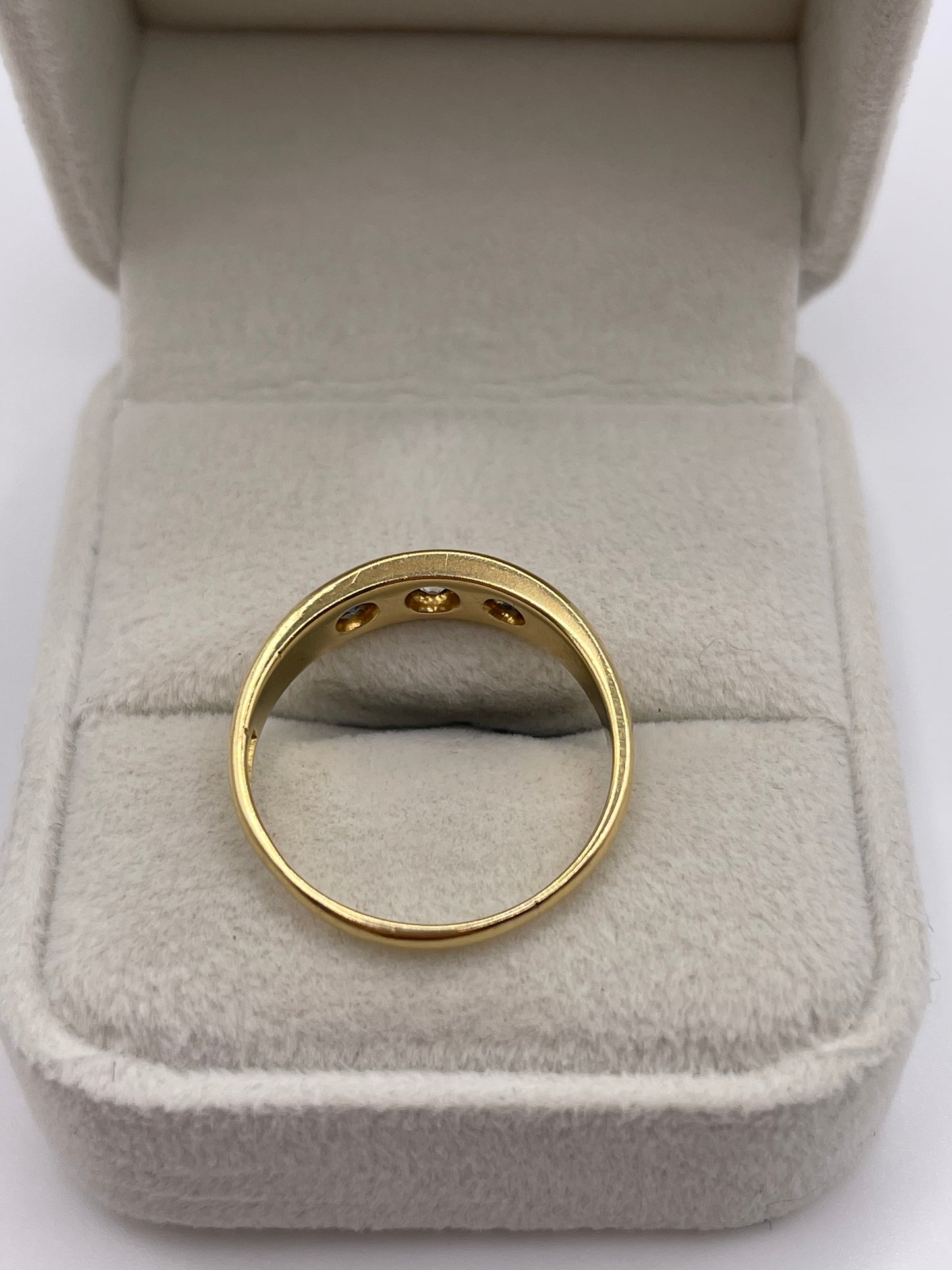 Antique 18ct gold sapphire and diamond gypsy ring