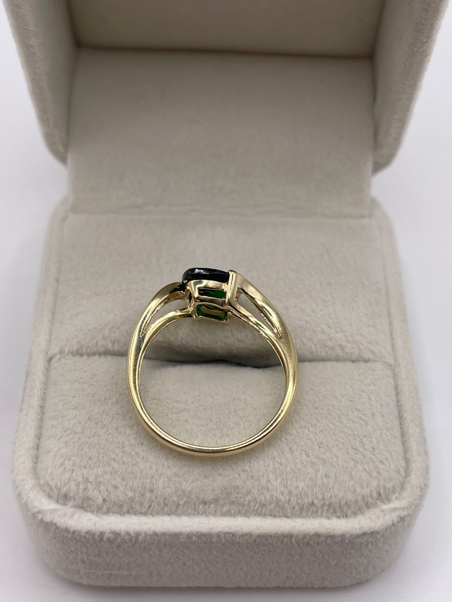 9ct gold diopside ring
