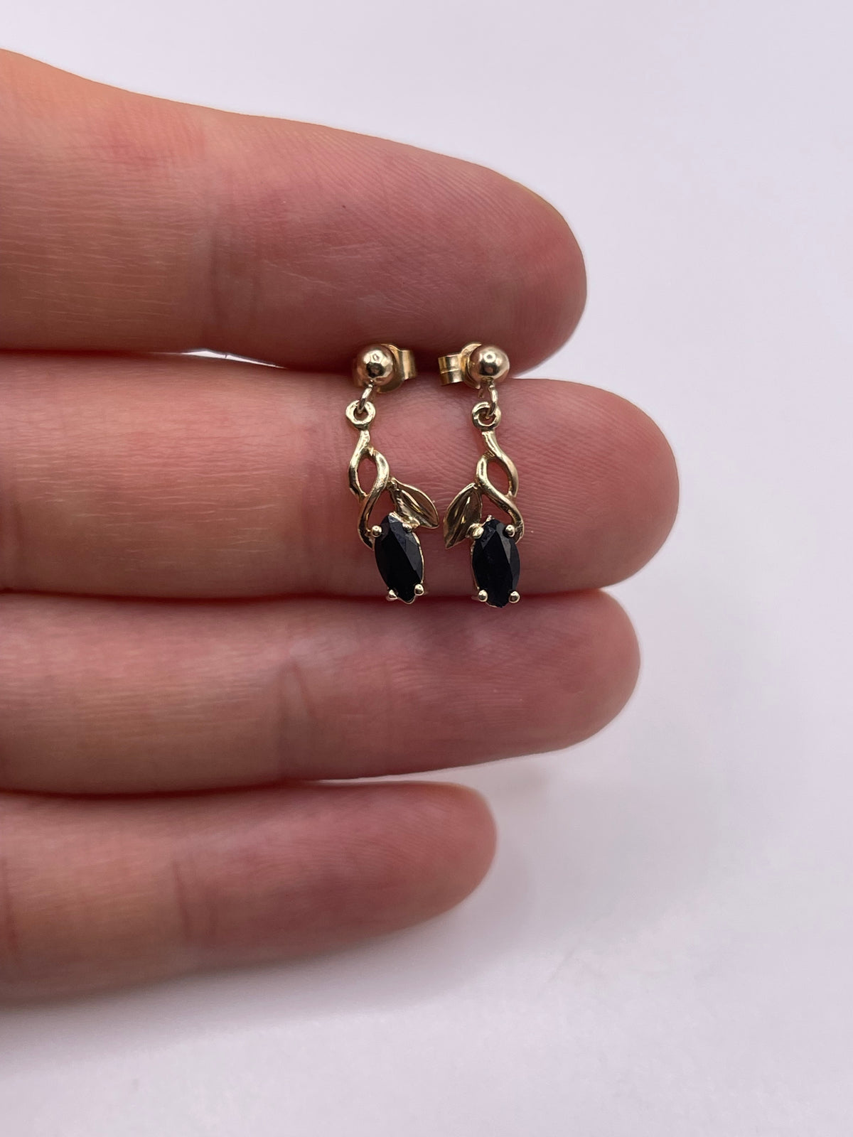 9ct gold sapphire earrings