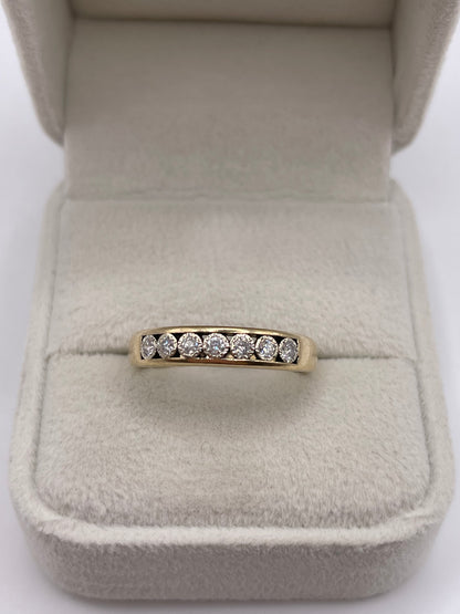 9ct gold diamond ring