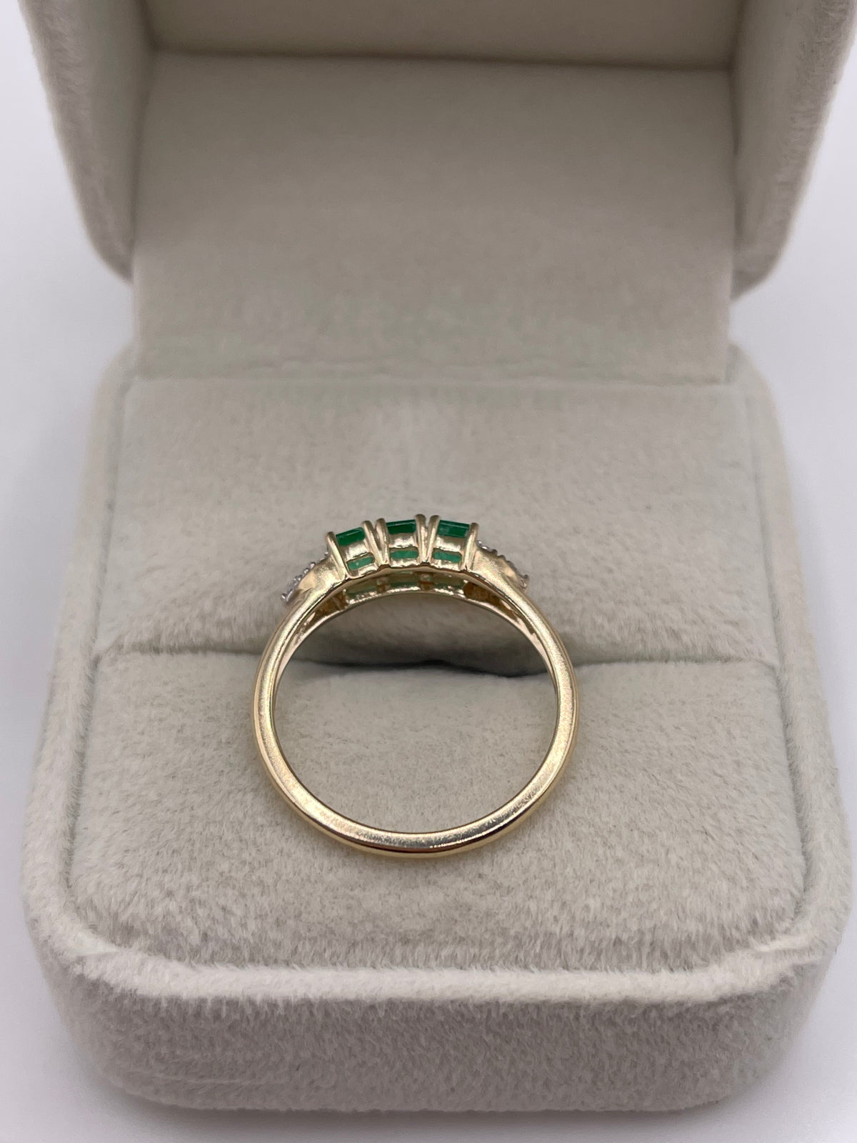 9ct gold emerald and zircon ring