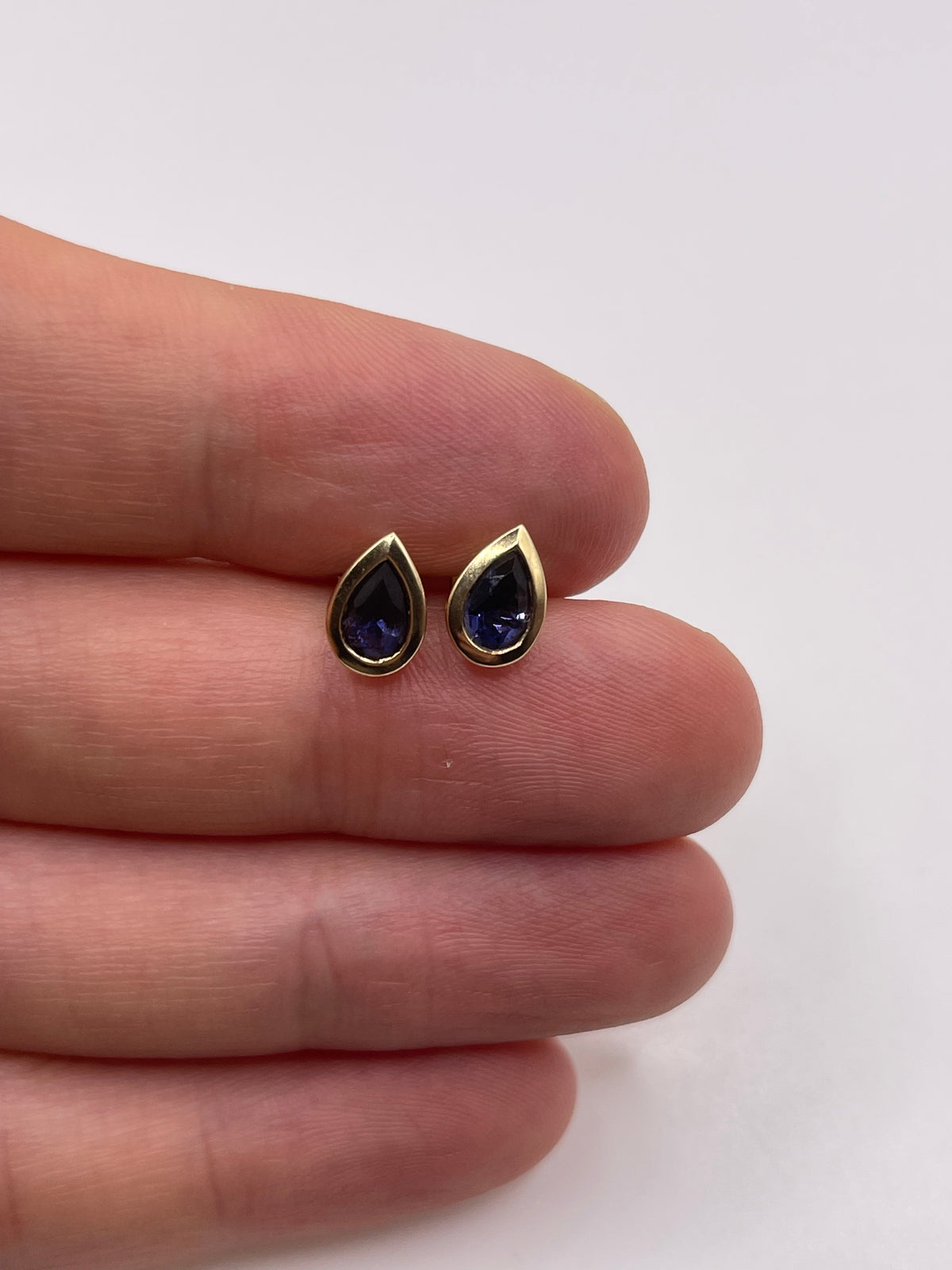 9ct gold iolite earrings