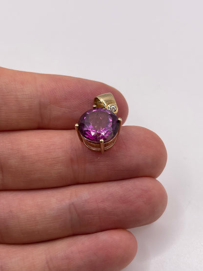 9ct gold pink topaz pendant
