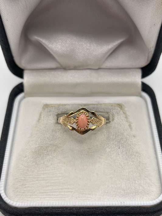 9ct gold coral ring
