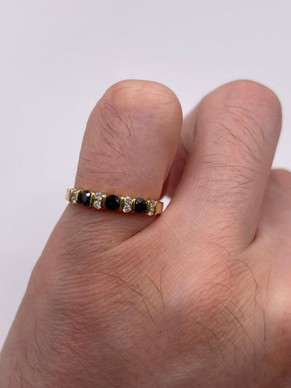 18ct gold sapphire and diamond ring
