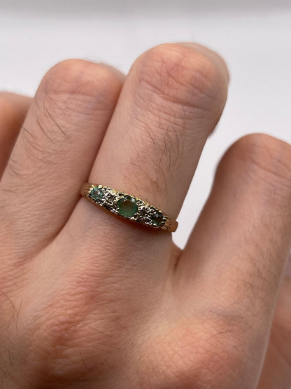 9ct gold emerald and diamond ring