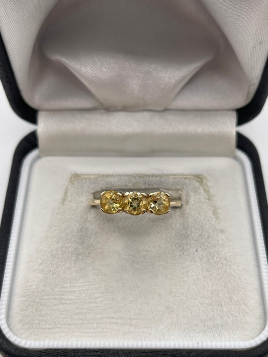 9ct gold citrine ring