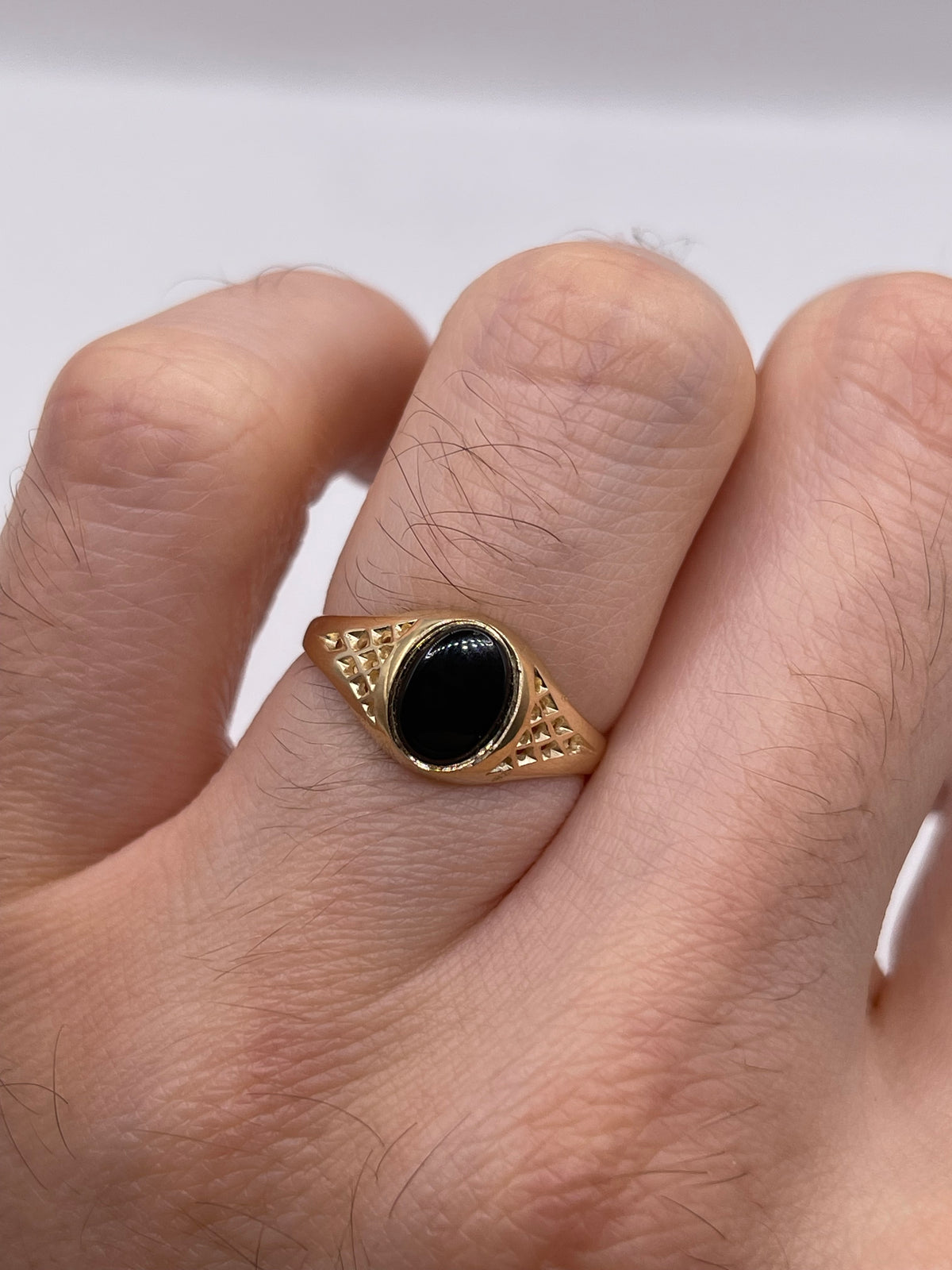 9ct gold onyx signet ring