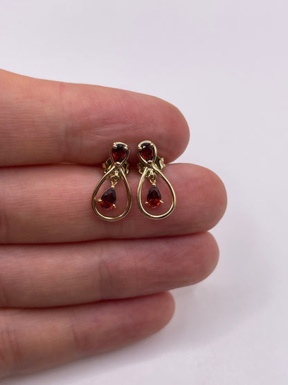 9ct gold garnet earrings