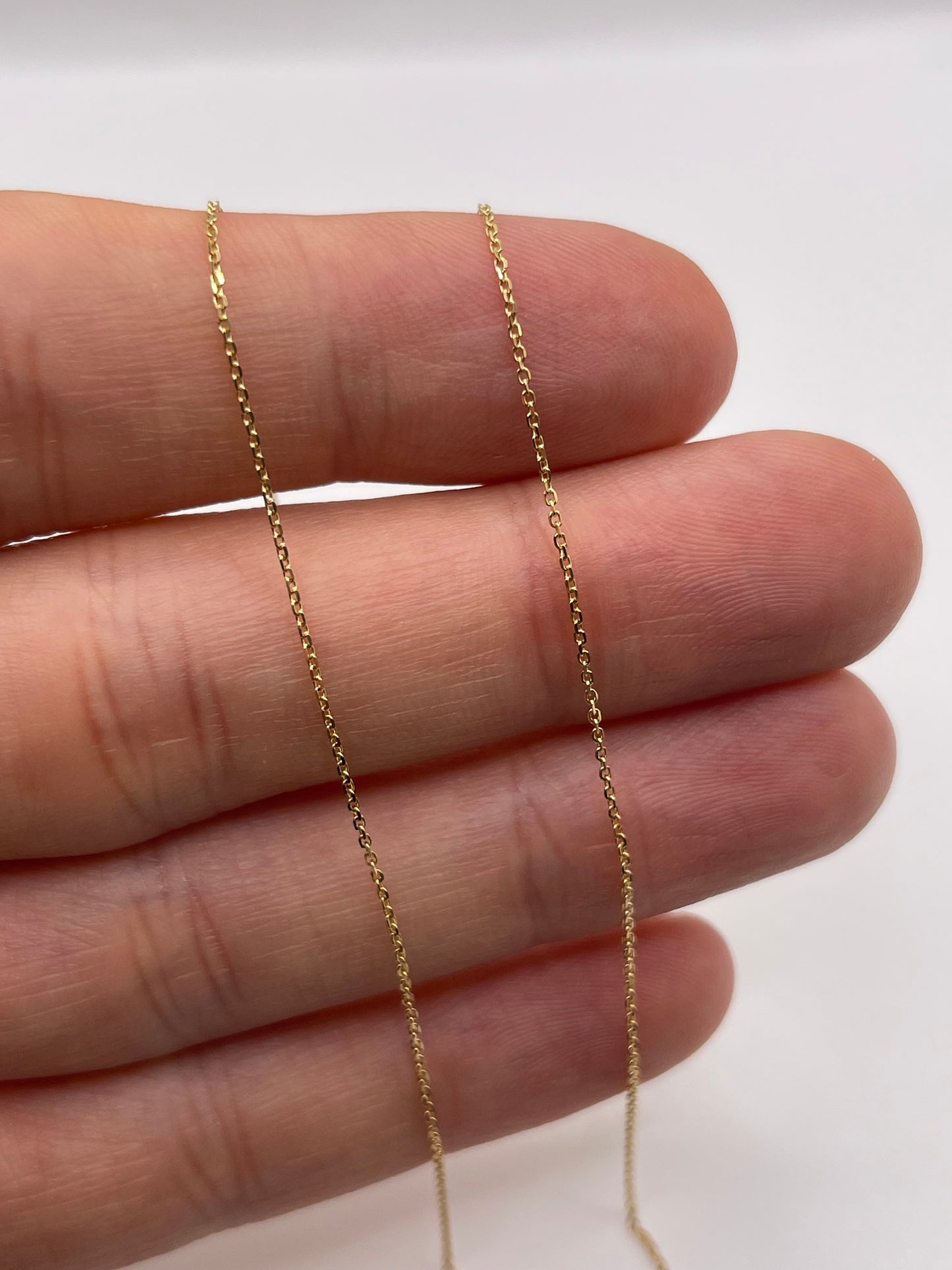 9ct gold chain 270