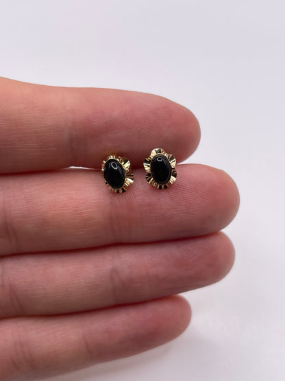 9ct gold onyx earrings