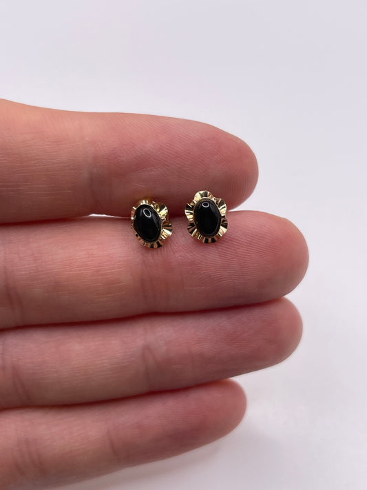 9ct gold onyx earrings