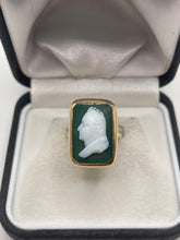 Load image into Gallery viewer, Antique 18ct gold cameo ring
