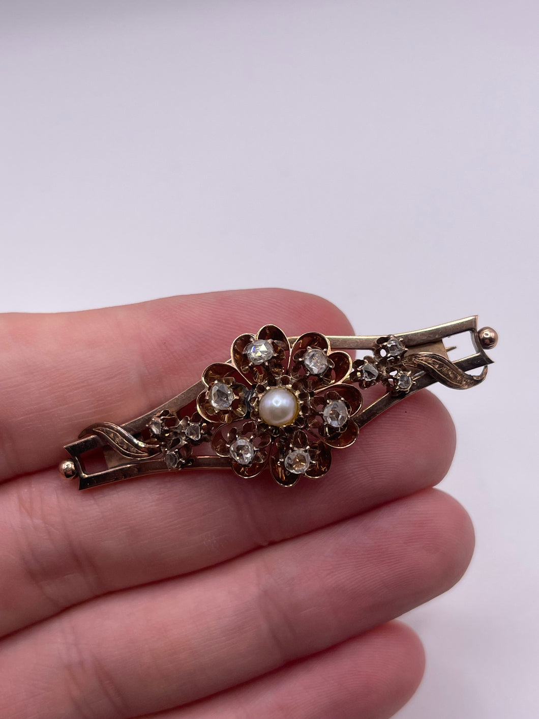 Antique 9ct rose gold pearl and diamond brooch