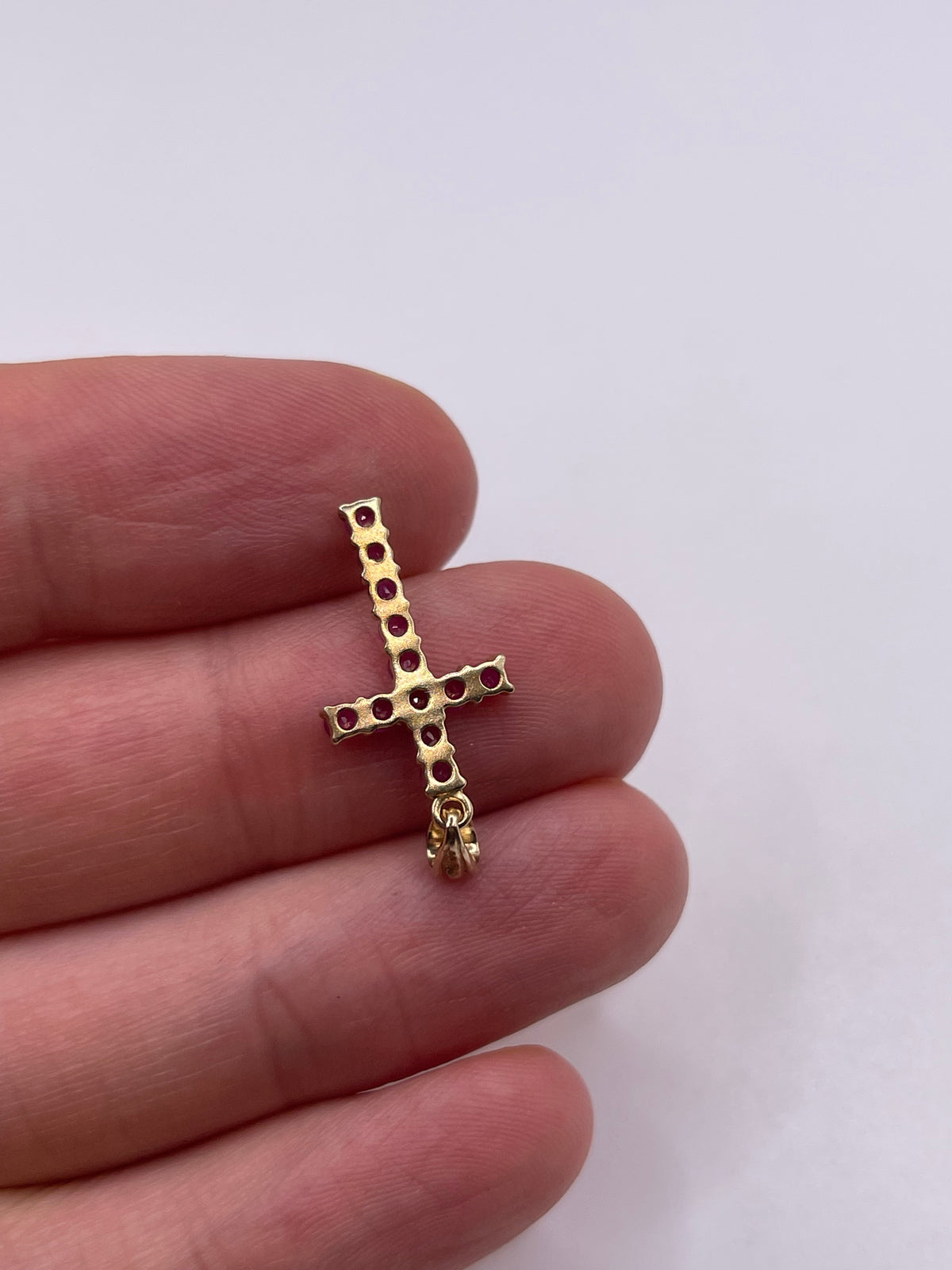 9ct gold ruby cross pendant