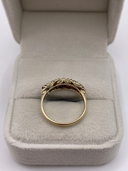 9ct gold garnet ring