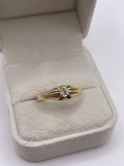 9ct gold diamond gypsy ring