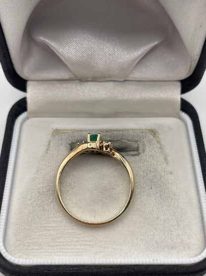 9ct gold emerald and diamond ring