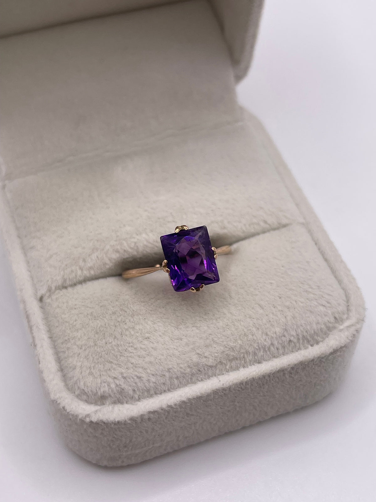 9ct rose gold amethyst ring