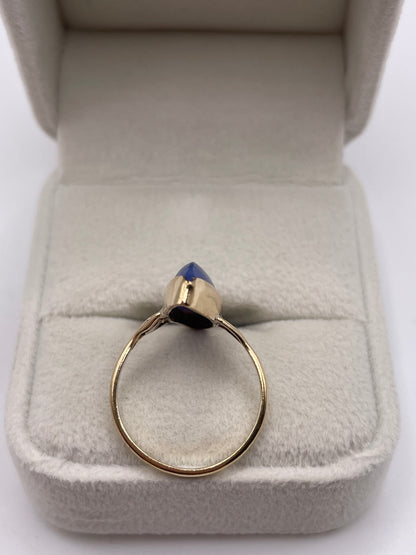 9ct gold chalcedony ring