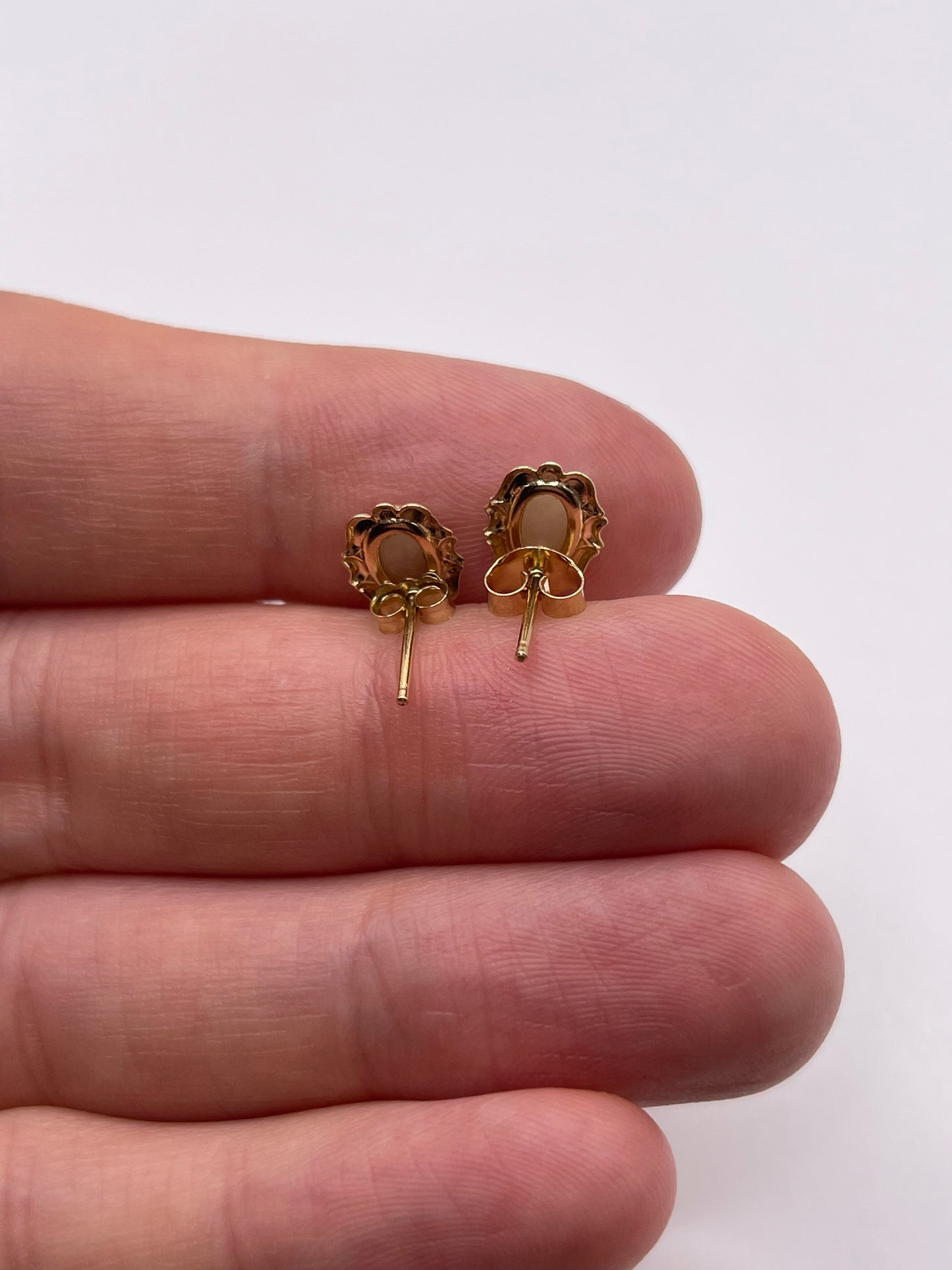 9ct gold opal earrings