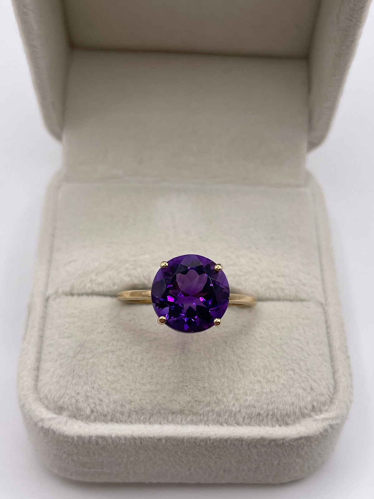 9ct gold amethyst ring