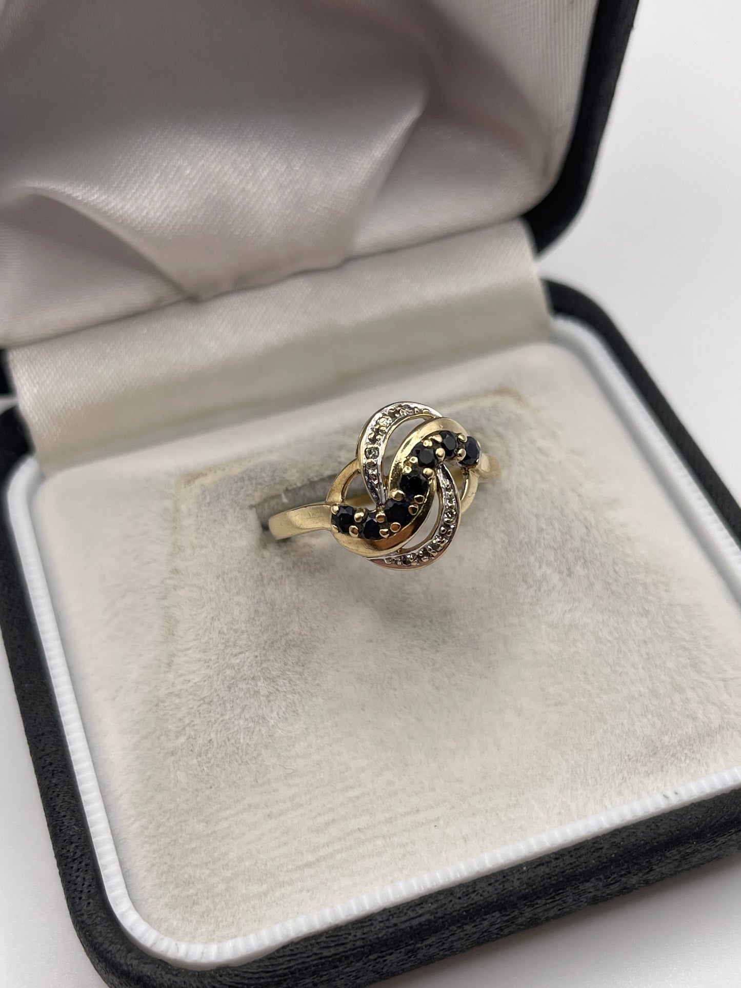 9ct gold sapphire and diamond ring