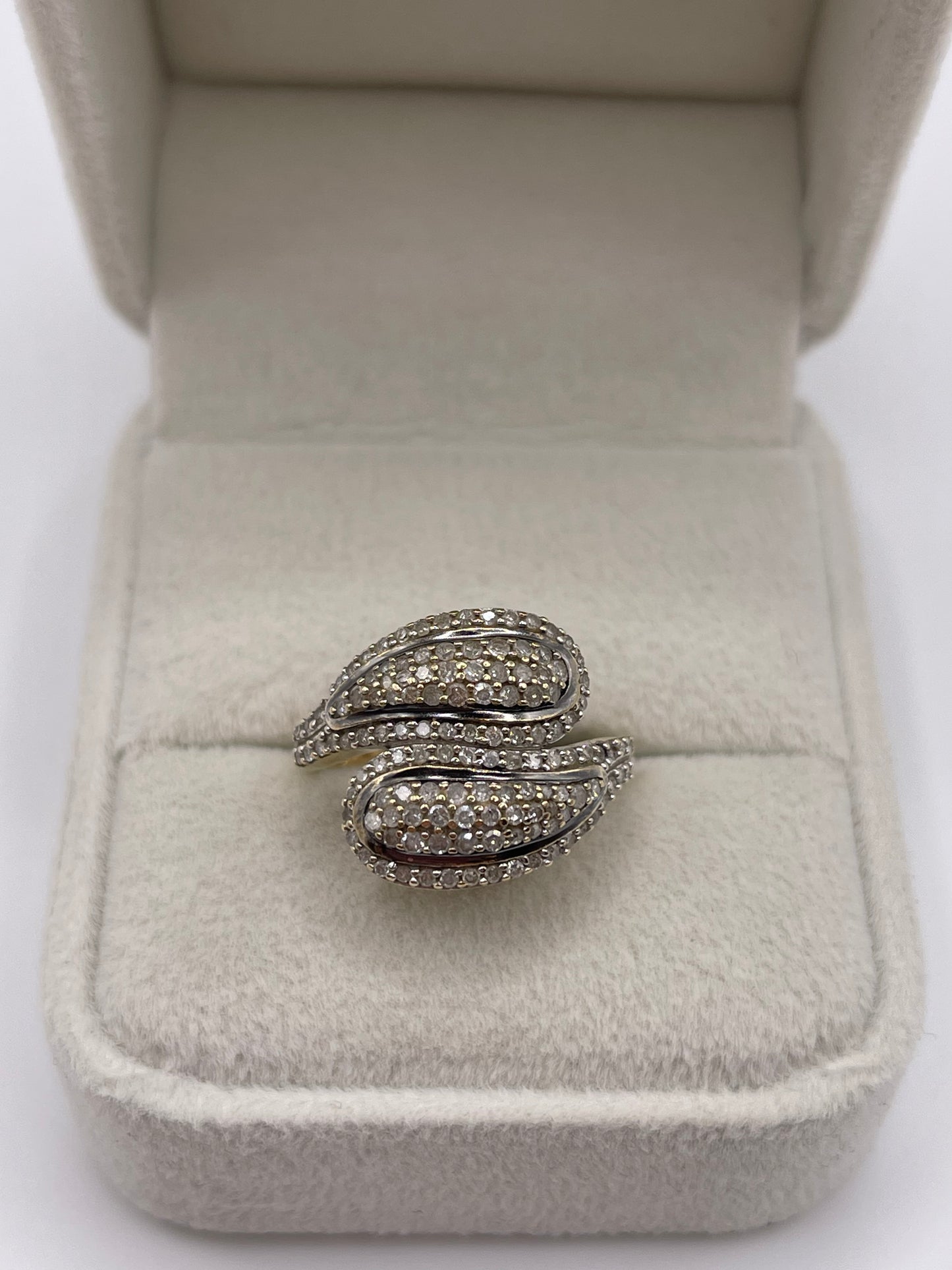 9ct gold diamond cluster ring