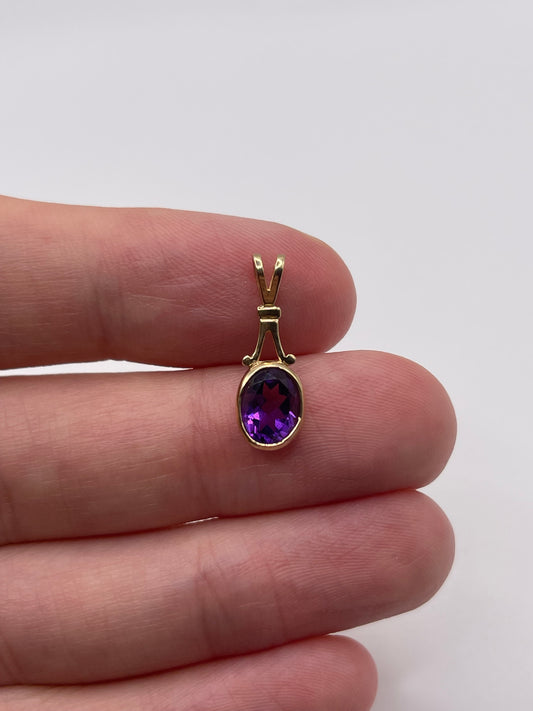 9ct gold amethyst pendant