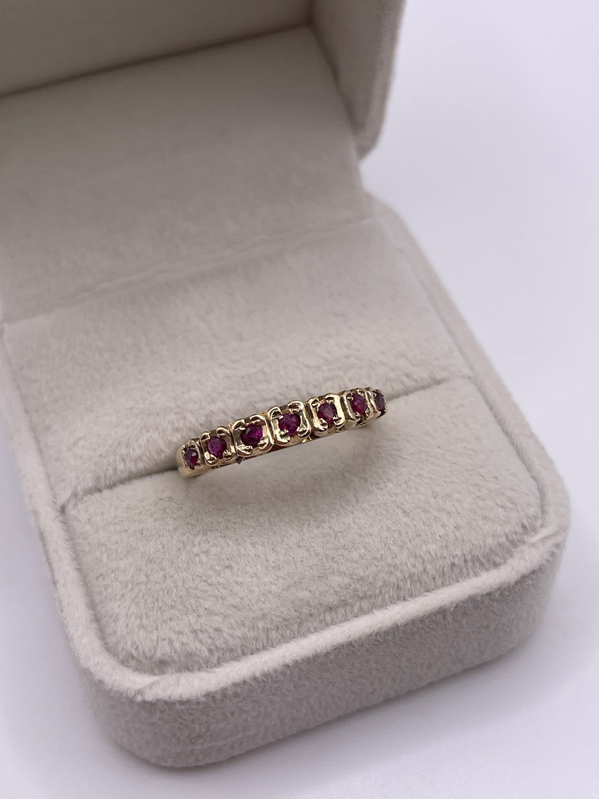 9ct gold ruby ring
