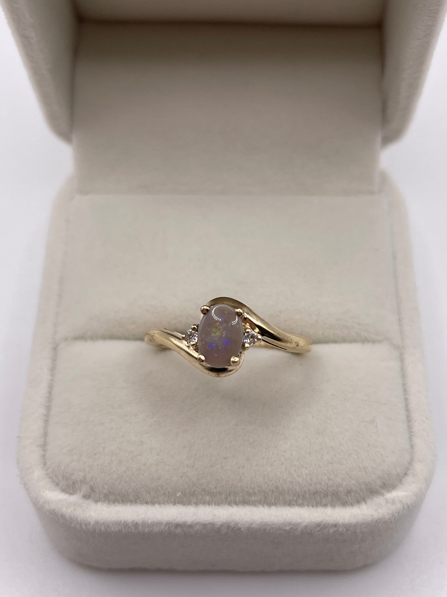 9ct gold opal and zircon ring