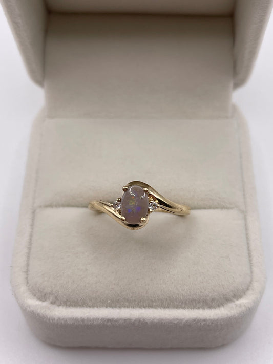 9ct gold opal and zircon ring