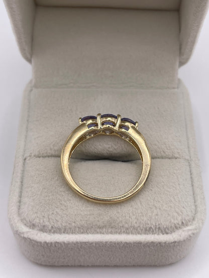 9ct gold tanzanite and diamond ring