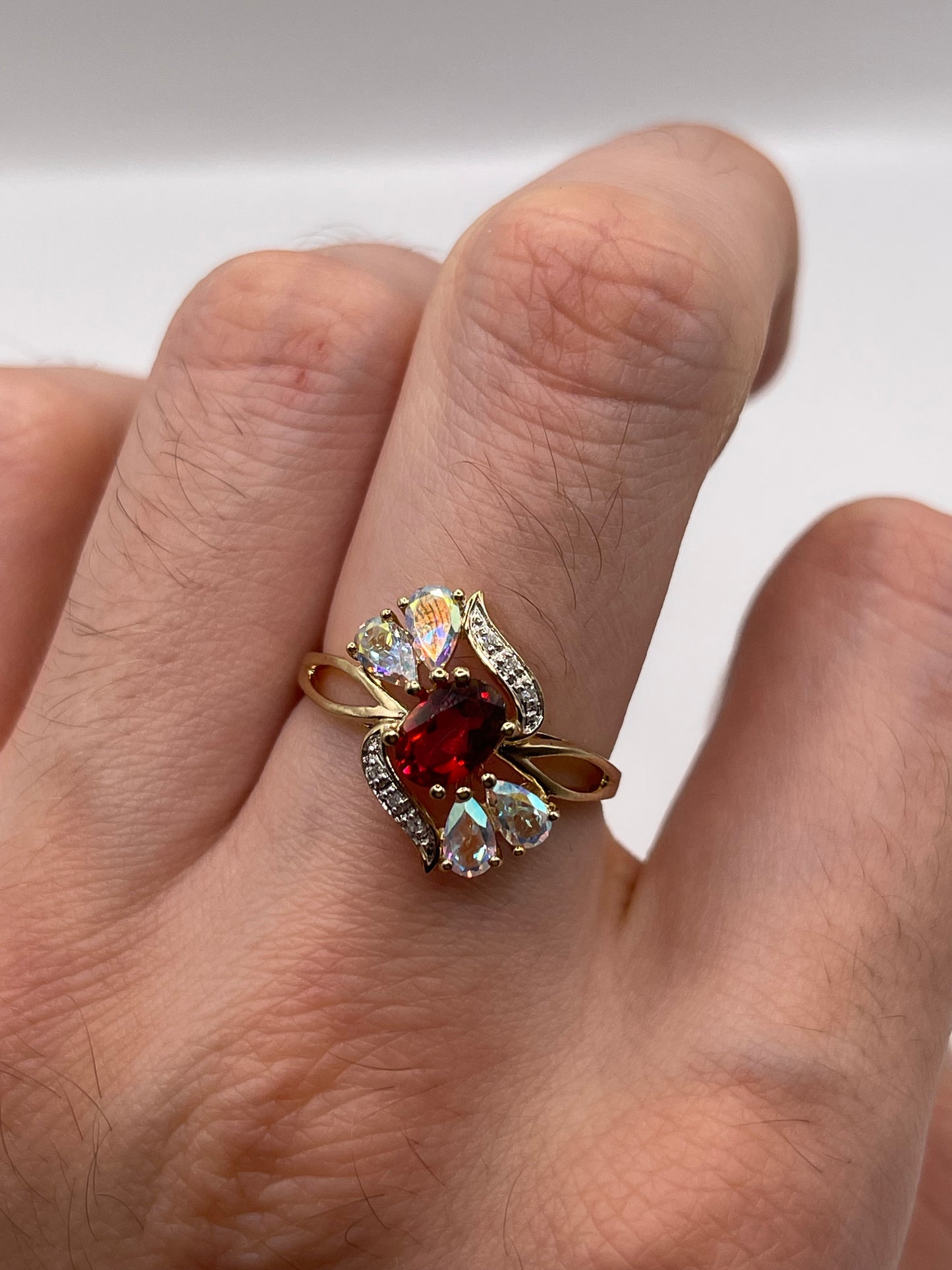 9ct gold topaz and diamond ring